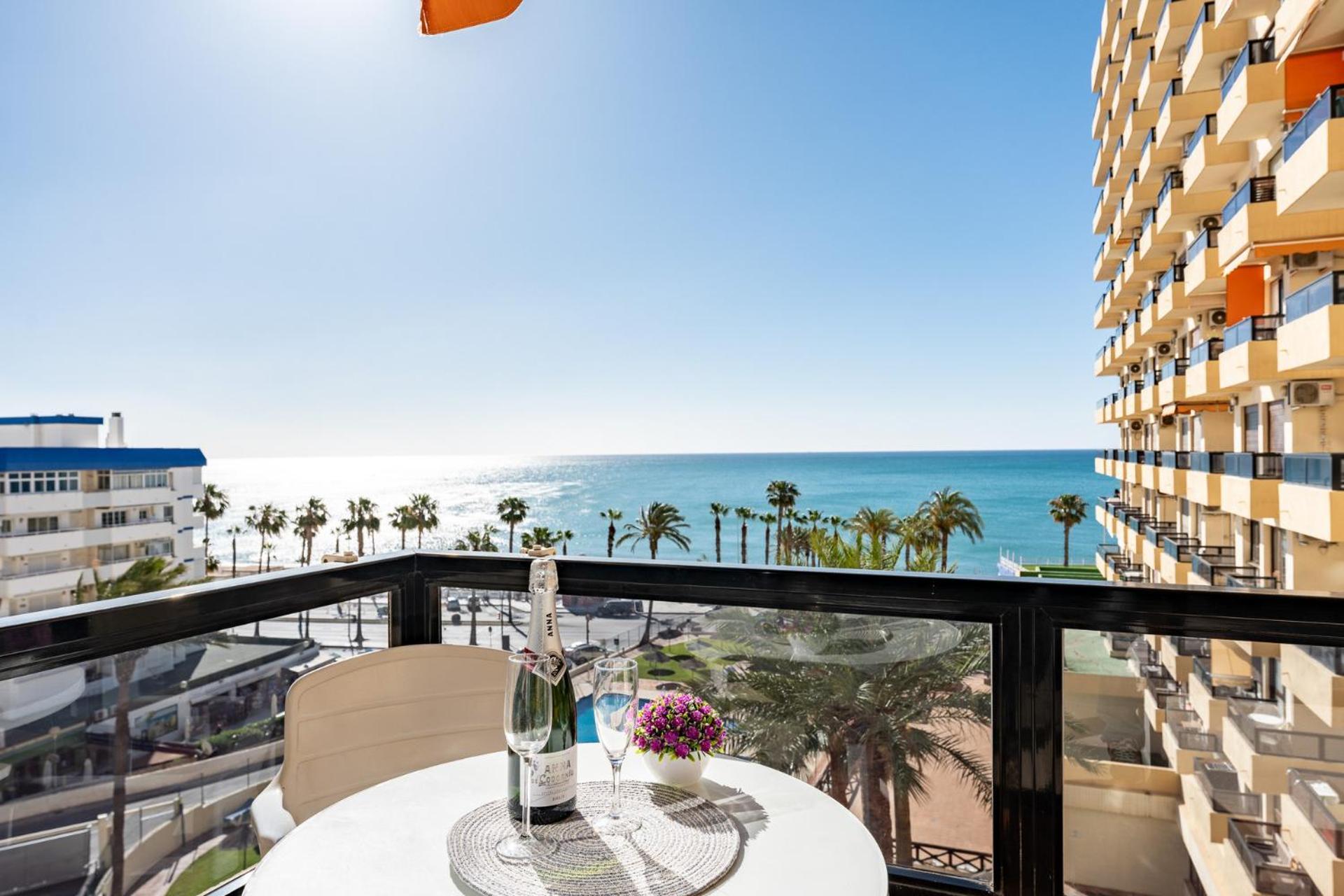 Malagasuite New Aloha Playa Benalmádena Dış mekan fotoğraf
